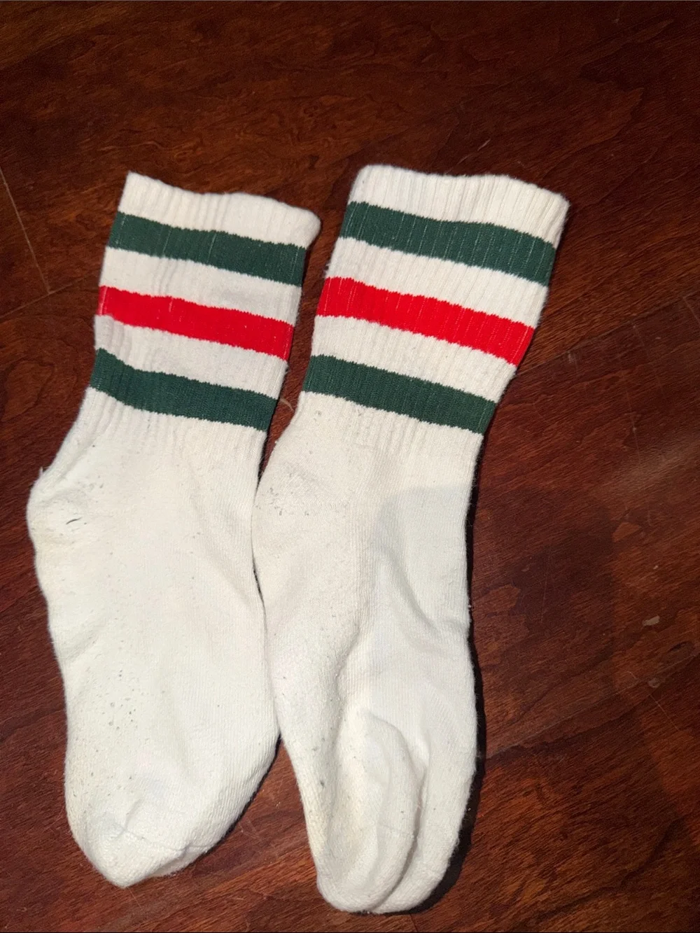 Classic GUCCI White Crew Socks with Green and Red Stripes - Men's